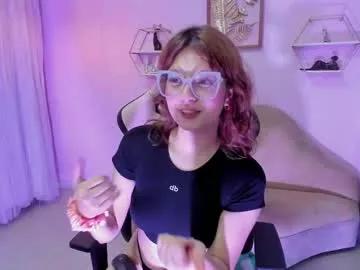 Try our girls live displays and explore the company of endless strippers, with beautiful physiques, vibrating toys and more.