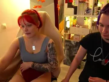 fox_and_dog — GOAL:  change clothes in front of you [750 tokens remaining] pvt is open    #goth  #bdsm #strapon #redhead #lesbian