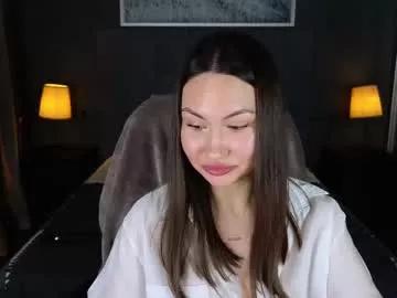 gigiii_b from Chaturbate