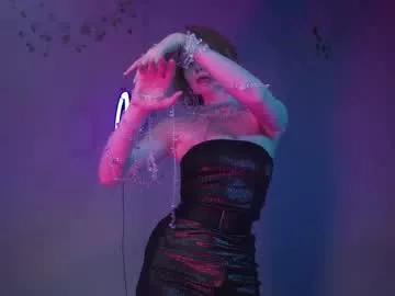 Try our girls live displays and explore the company of endless strippers, with beautiful physiques, vibrating toys and more.