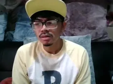 Avatar of glennbunnylovedaddy69