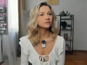Photos of glossybabe_ from Chaturbate is Freechat