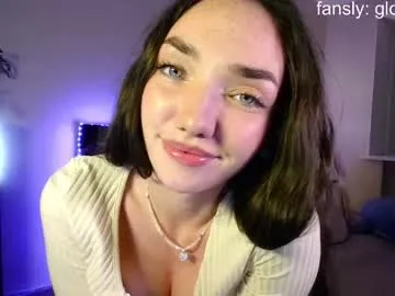 glowstacy — GOAL: toples [899 tokens remaining]  Welcome to my sensual corner... Welcome to my sexy world  #bigboobs #oil #tease