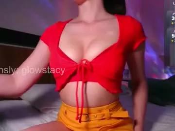 Try our girls live displays and explore the company of endless strippers, with beautiful physiques, vibrating toys and more.