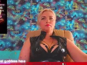 Try our girls live displays and explore the company of endless strippers, with beautiful physiques, vibrating toys and more.