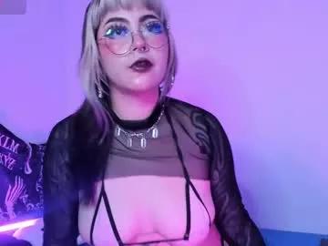 Hallucigenia_sparza webcams show profile image 