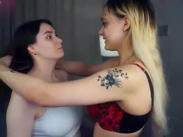 Try our girls live displays and explore the company of endless strippers, with beautiful physiques, vibrating toys and more.