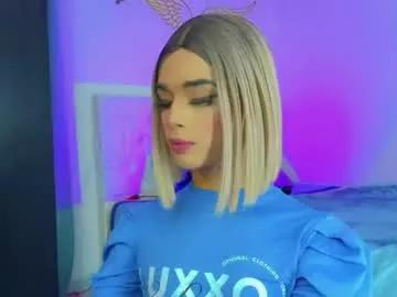 Try our girls live displays and explore the company of endless strippers, with beautiful physiques, vibrating toys and more.