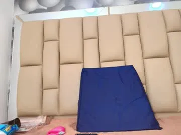 hannah_teehn — GOAL: make me explode with pleasure / PVT IS OPEN [1000 tokens remaining] Welcome to my room! #latina #smalltits #anal #squirt #new