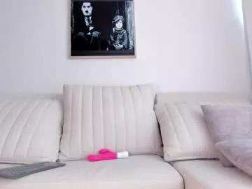 Try our girls live displays and explore the company of endless strippers, with beautiful physiques, vibrating toys and more.