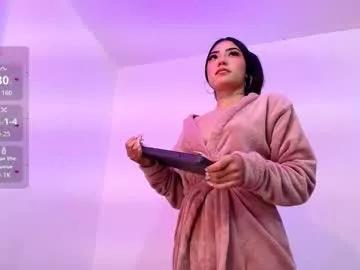 Try our girls live displays and explore the company of endless strippers, with beautiful physiques, vibrating toys and more.