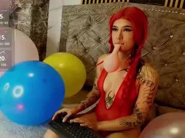 Try our girls live displays and explore the company of endless strippers, with beautiful physiques, vibrating toys and more.
