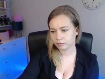 holly_bb95 from Chaturbate is Freechat