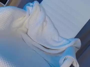 hollyextra from Chaturbate