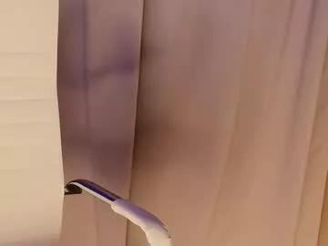 hollyextra from Chaturbate