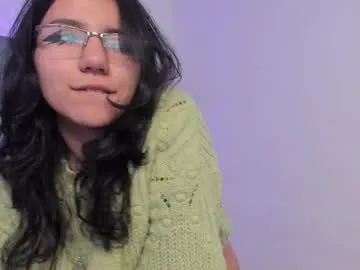 Avatar of hollypeach_