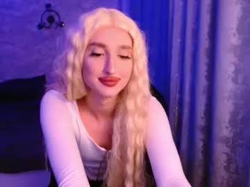 Try our girls live displays and explore the company of endless strippers, with beautiful physiques, vibrating toys and more.