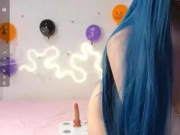 Try our girls live displays and explore the company of endless strippers, with beautiful physiques, vibrating toys and more.