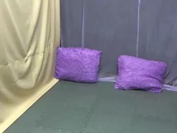 iamyourzzz_ from Chaturbate is Freechat