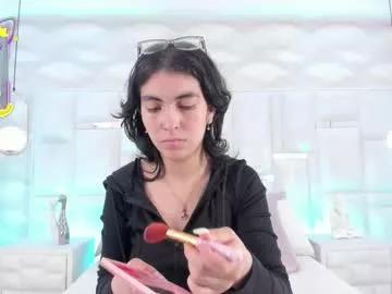 Try our girls live displays and explore the company of endless strippers, with beautiful physiques, vibrating toys and more.