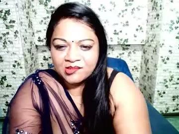 indiandelia from Chaturbate