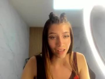 Try our girls live displays and explore the company of endless strippers, with beautiful physiques, vibrating toys and more.