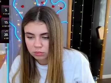 Try our girls live displays and explore the company of endless strippers, with beautiful physiques, vibrating toys and more.