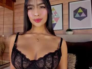 Try our girls live displays and explore the company of endless strippers, with beautiful physiques, vibrating toys and more.