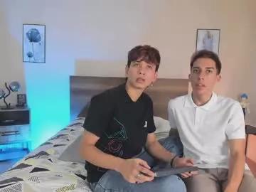 Try our girls live displays and explore the company of endless strippers, with beautiful physiques, vibrating toys and more.