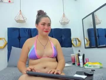 Try our girls live displays and explore the company of endless strippers, with beautiful physiques, vibrating toys and more.
