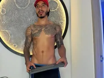 jakee_brown — Hi guys, welcome. Make me horny .. #biscock #bigass #cum #pvt #tattoos