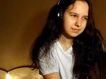 Try our girls live displays and explore the company of endless strippers, with beautiful physiques, vibrating toys and more.