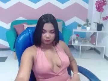 Try our girls live displays and explore the company of endless strippers, with beautiful physiques, vibrating toys and more.