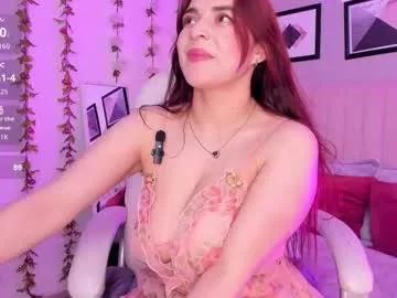 Try our girls live displays and explore the company of endless strippers, with beautiful physiques, vibrating toys and more.