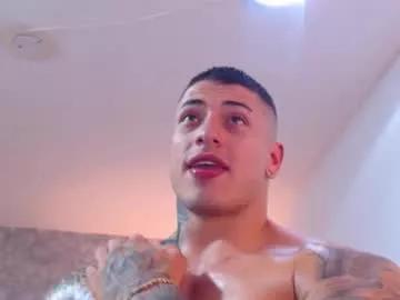 Try our girls live displays and explore the company of endless strippers, with beautiful physiques, vibrating toys and more.