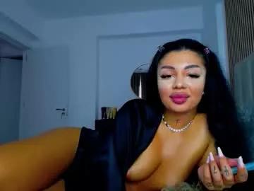 Try our girls live displays and explore the company of endless strippers, with beautiful physiques, vibrating toys and more.