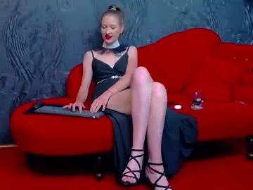 Try our girls live displays and explore the company of endless strippers, with beautiful physiques, vibrating toys and more.