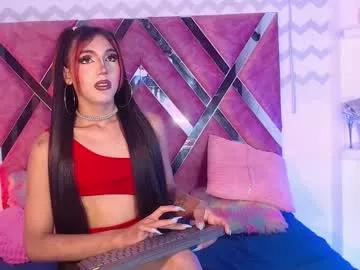 Try our girls live displays and explore the company of endless strippers, with beautiful physiques, vibrating toys and more.