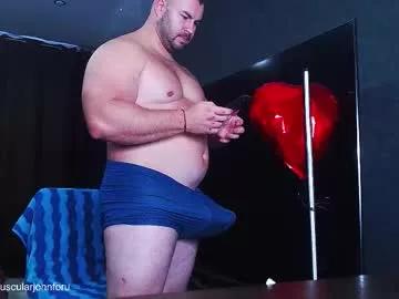 Try our girls live displays and explore the company of endless strippers, with beautiful physiques, vibrating toys and more.