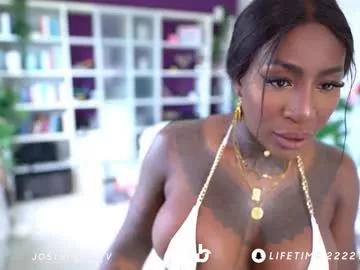 Try our girls live displays and explore the company of endless strippers, with beautiful physiques, vibrating toys and more.