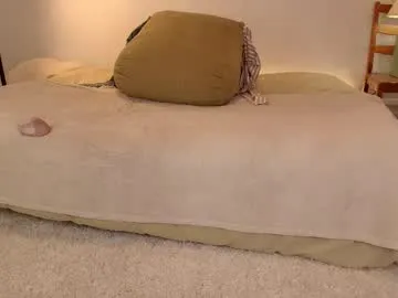 jsmine_ — Hi, i'm jas! fave vibes 88/131/161   - Goal: undress me [222 tokens left] #hairy #hairyarmpits #natural #bush #lovense