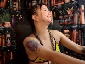 Try our girls live displays and explore the company of endless strippers, with beautiful physiques, vibrating toys and more.