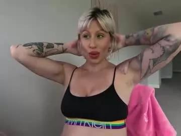Juliewets webcams show profile image 