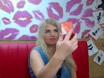 Try our girls live displays and explore the company of endless strippers, with beautiful physiques, vibrating toys and more.