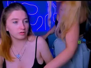 Try our girls live displays and explore the company of endless strippers, with beautiful physiques, vibrating toys and more.