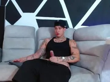 justinfuller_31 — 100 push up naked and flex body [138 tokens remaining] #tattoo #muscles #latino #bigdick #cumgoal