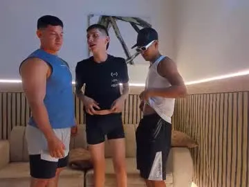 justingtime21 — FUCK ASS ERICK #muscle #18 #bigcock #anal #bigass [600 tokens remaining]