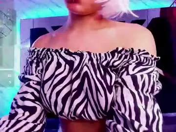 Try our girls live displays and explore the company of endless strippers, with beautiful physiques, vibrating toys and more.