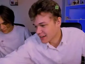 karl_mans — Current Goal: make me happy at 25 tokens -- Next Goal: air kiss -- #18 #young #uncut #bigcock #cum