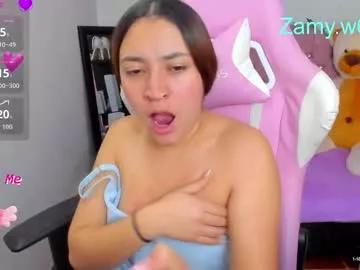 Try our girls live displays and explore the company of endless strippers, with beautiful physiques, vibrating toys and more.